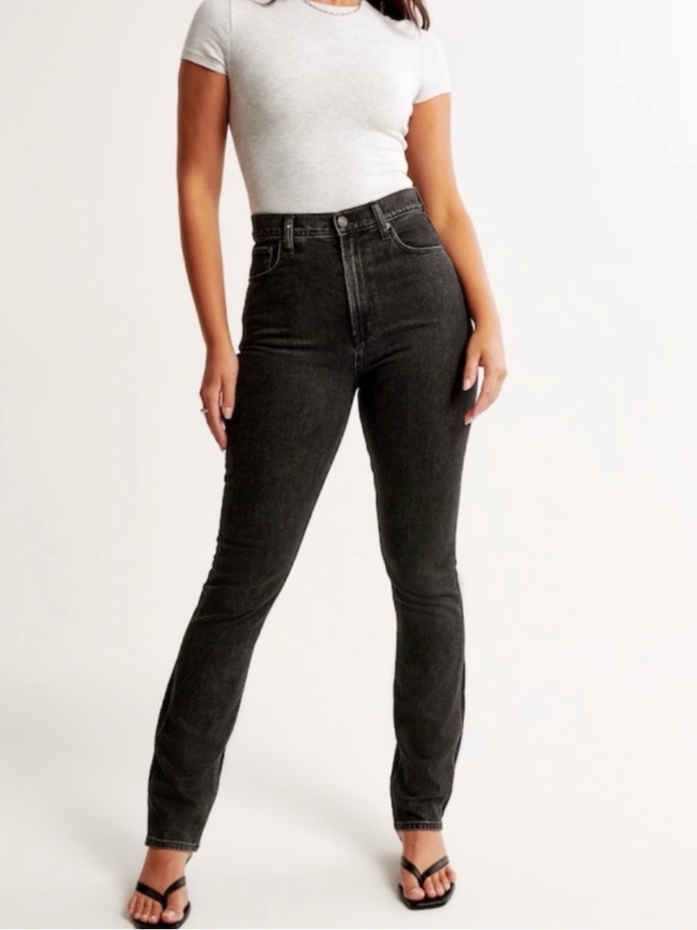 Abercrombie & Fitch Curve Love Ultra High Rise 90s Slim Straight Jean